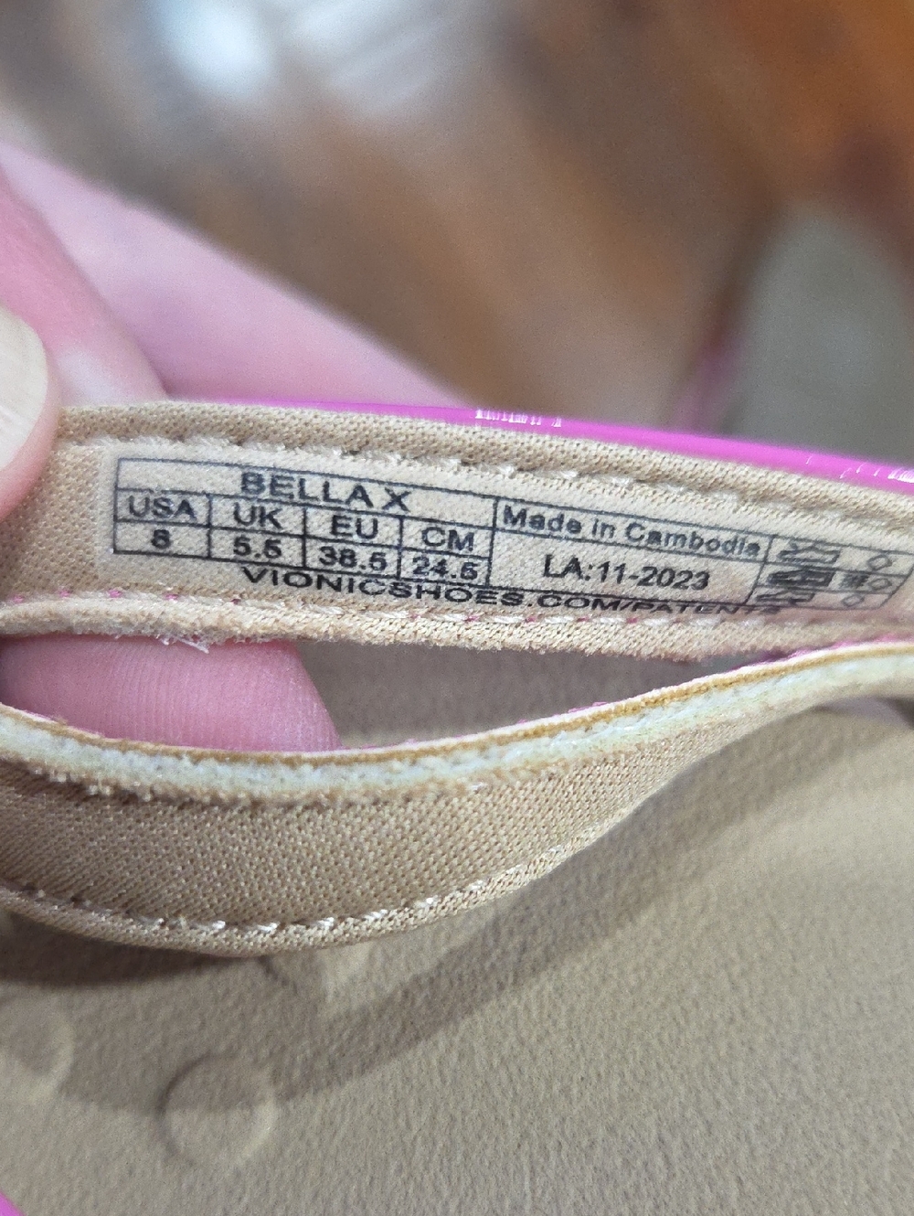 Vionic Sandals Size 8 - Picture 6 of 6